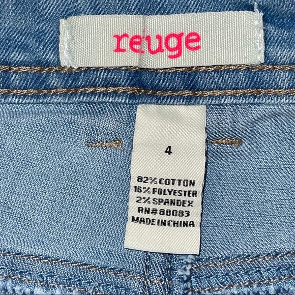 NEW Refuge Fray Hem Light Wash Jean Shorts 4 - Picture 5 of 14